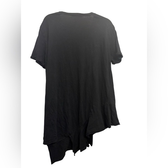 Zara Black Tee with Red and White Graphic - Picture 2 of 2